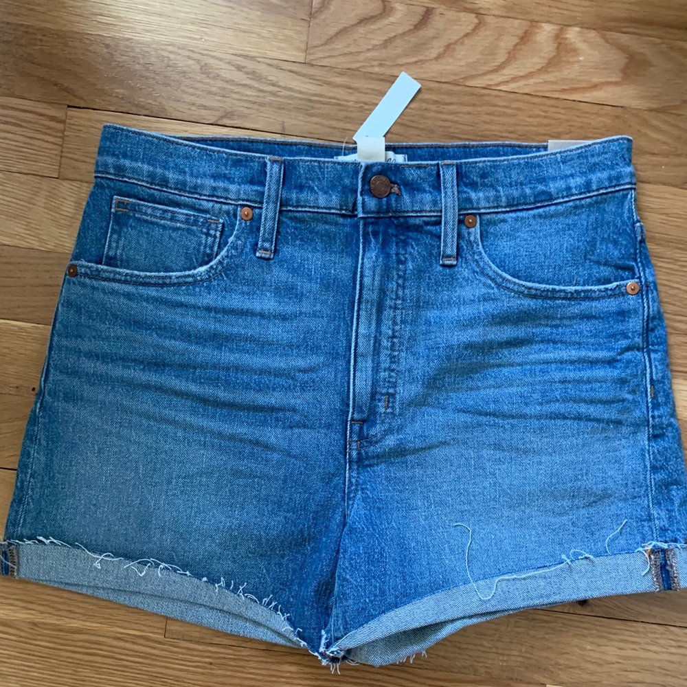 Madewell High Rise Shorts in Malden Wash Size 30